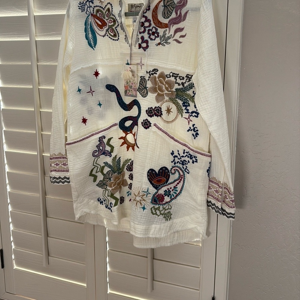 Johnny Was Natural Tunic with Colorful Embroidery